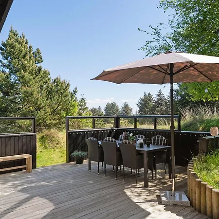 3 Bedroom Beautiful In * Блокхус