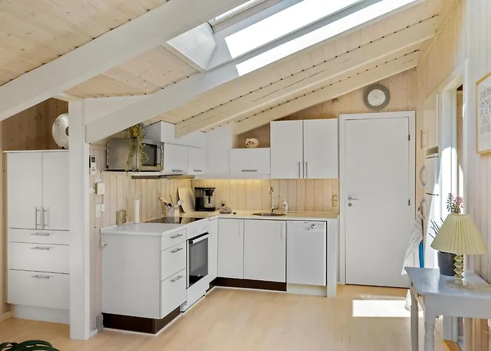 3 Bedroom Beautiful In * Блокхус